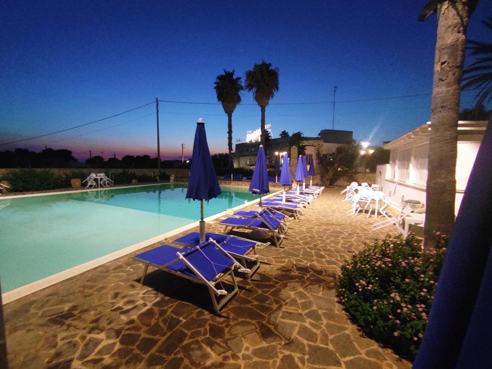 Picchio Hotel Pescoluse Marina Di Pescoluse Exteriör bild