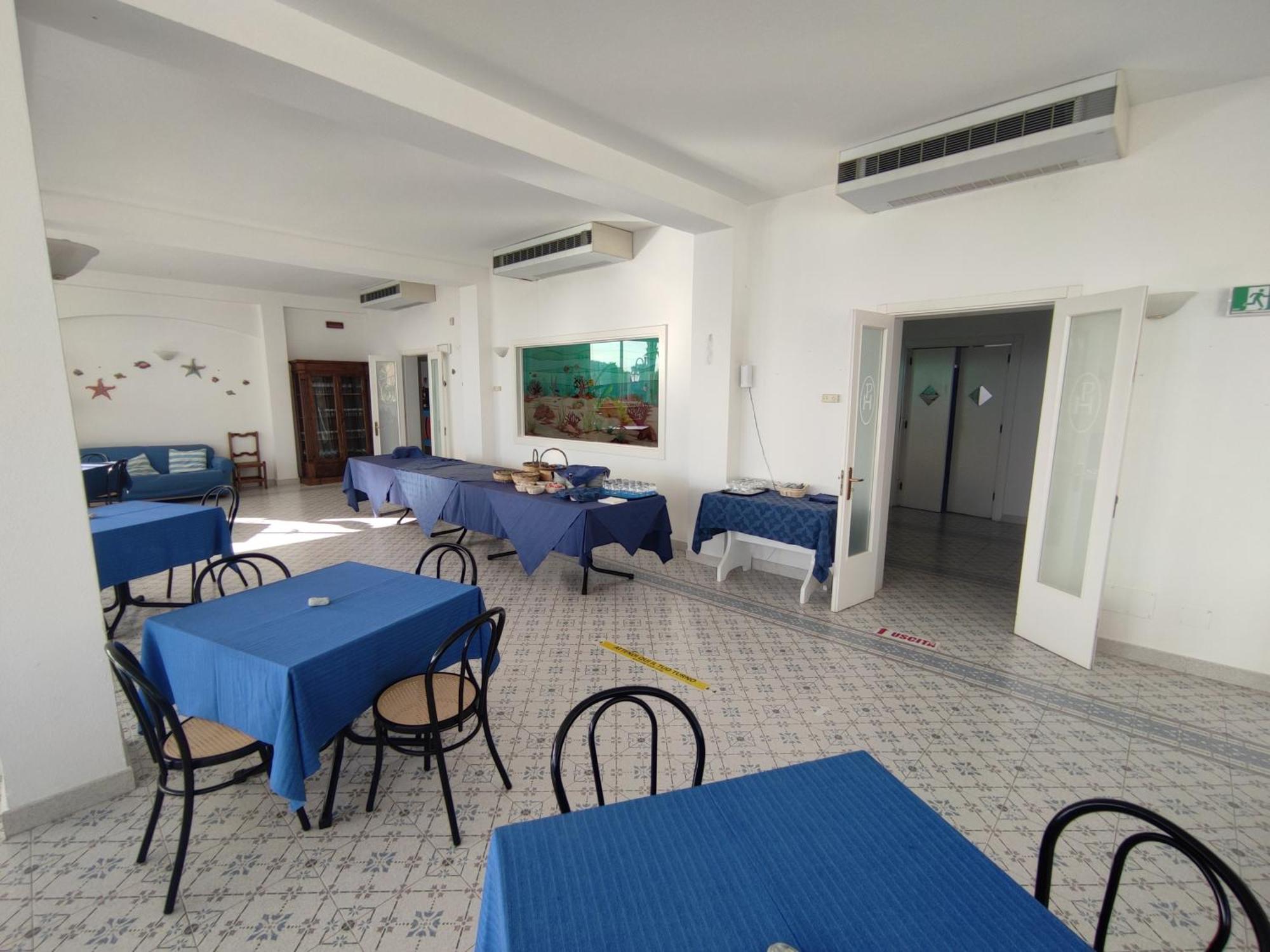 Picchio Hotel Pescoluse Marina Di Pescoluse Exteriör bild