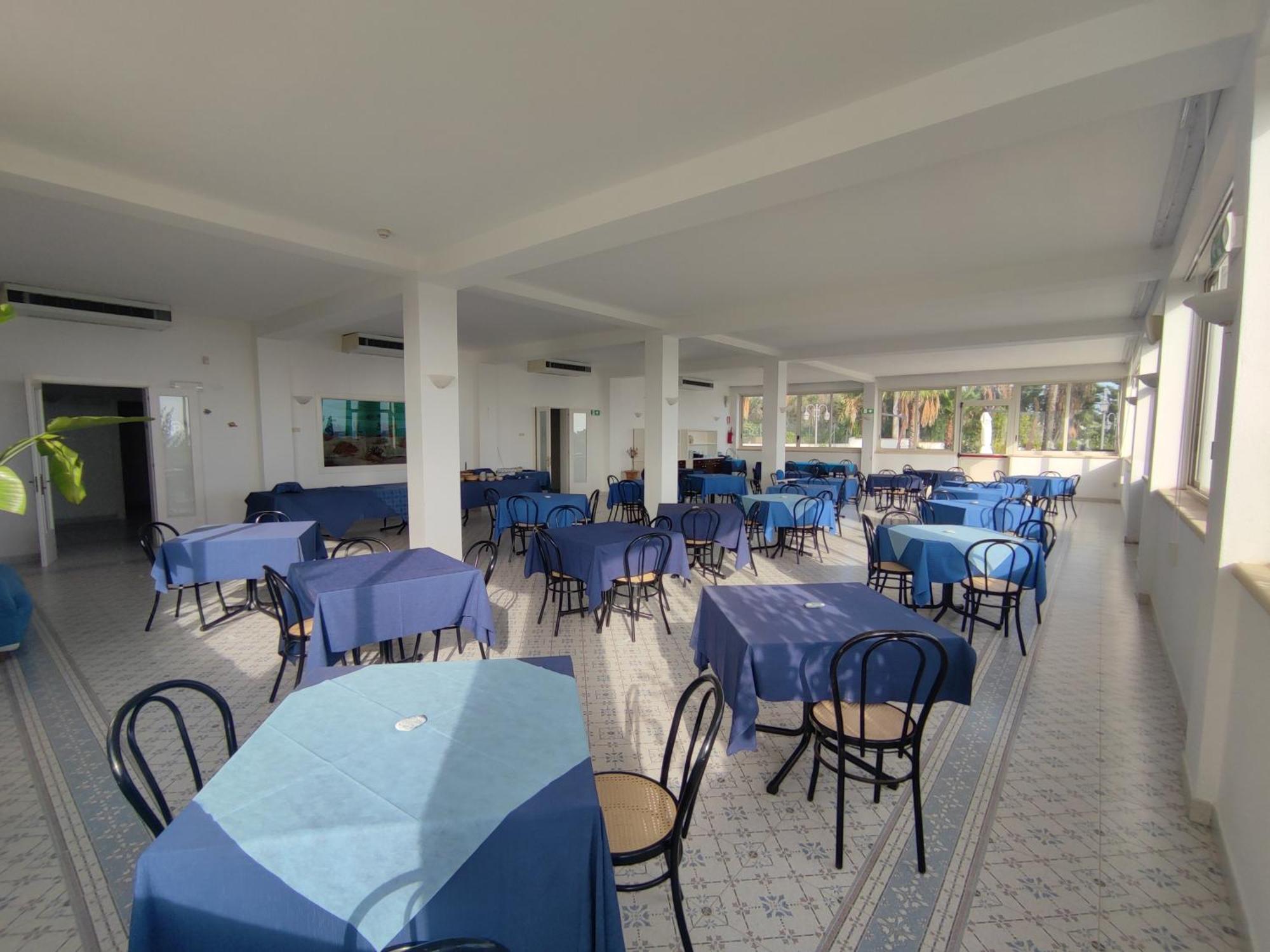 Picchio Hotel Pescoluse Marina Di Pescoluse Exteriör bild